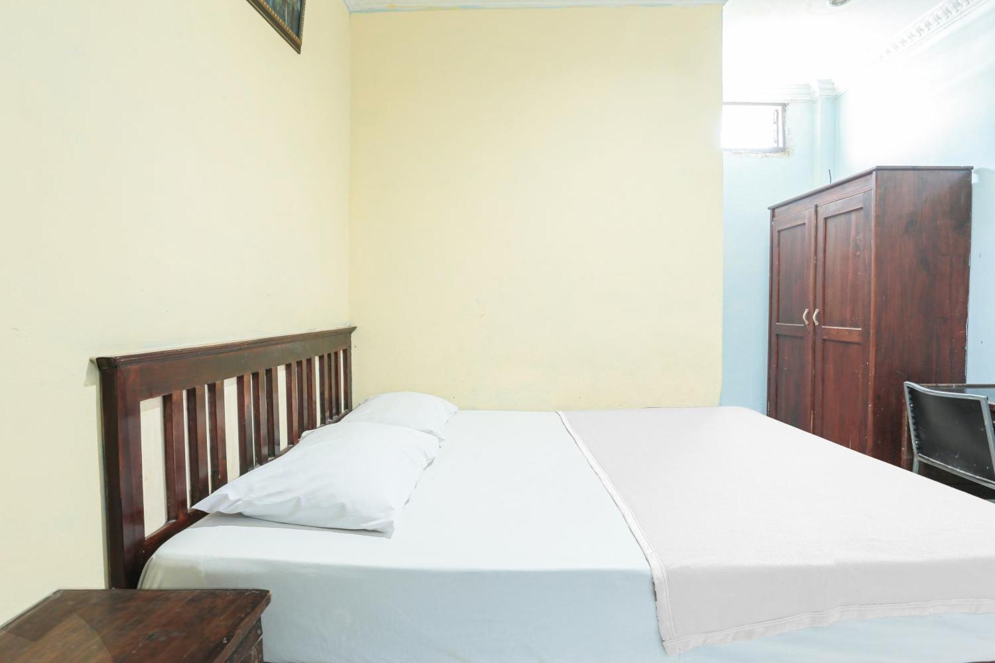 Oyo 93046 Hotel Fortuna Parepare Bagian luar foto