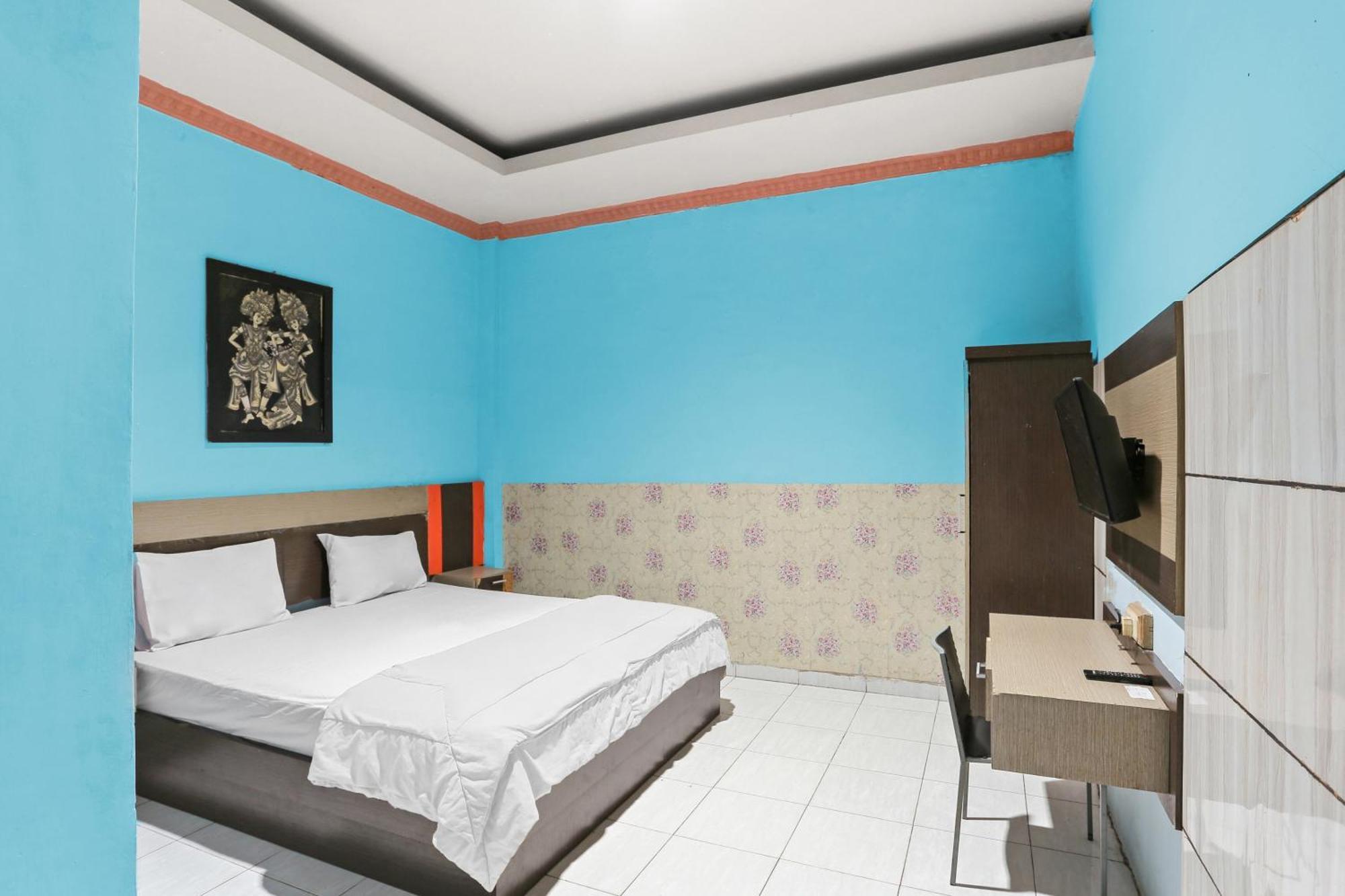 Oyo 93046 Hotel Fortuna Parepare Bagian luar foto