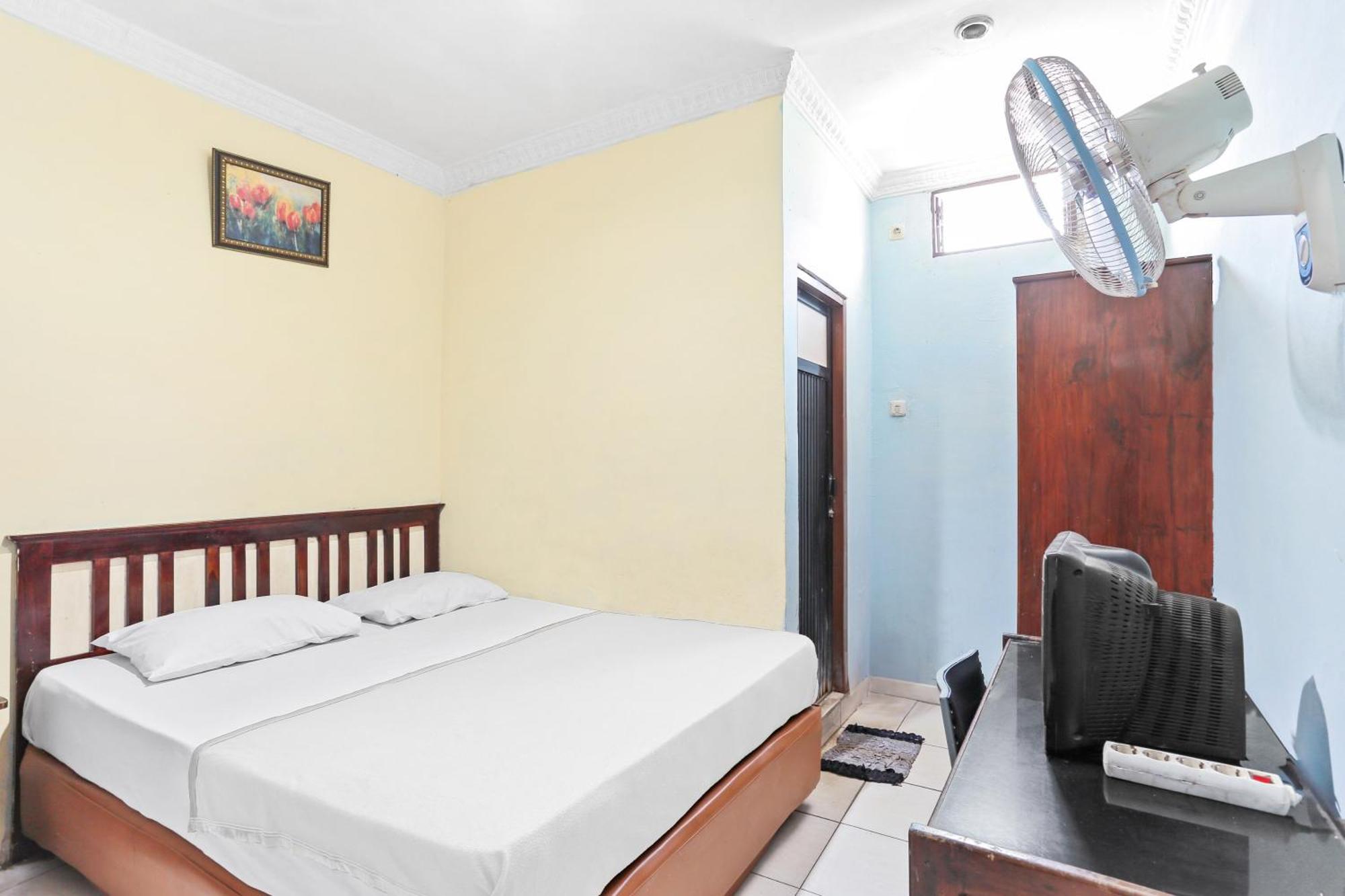 Oyo 93046 Hotel Fortuna Parepare Bagian luar foto