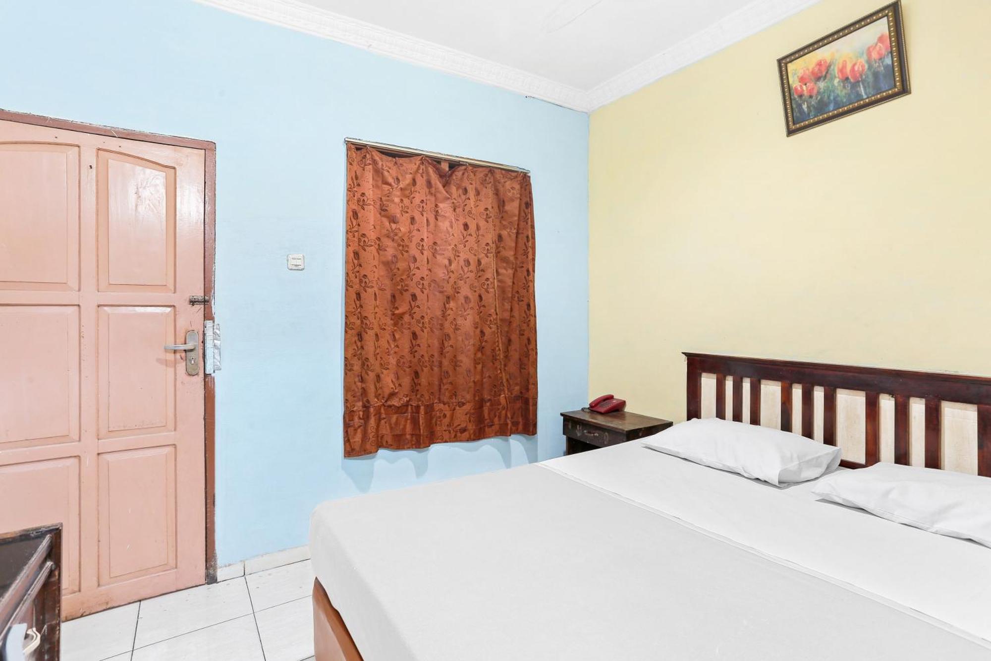 Oyo 93046 Hotel Fortuna Parepare Bagian luar foto